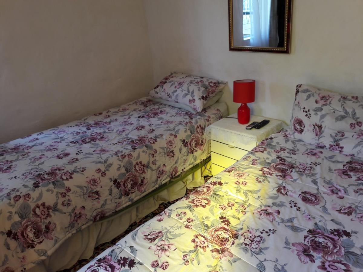 Heila'S In House Family Room-Homestay! Блумфонтейн Экстерьер фото